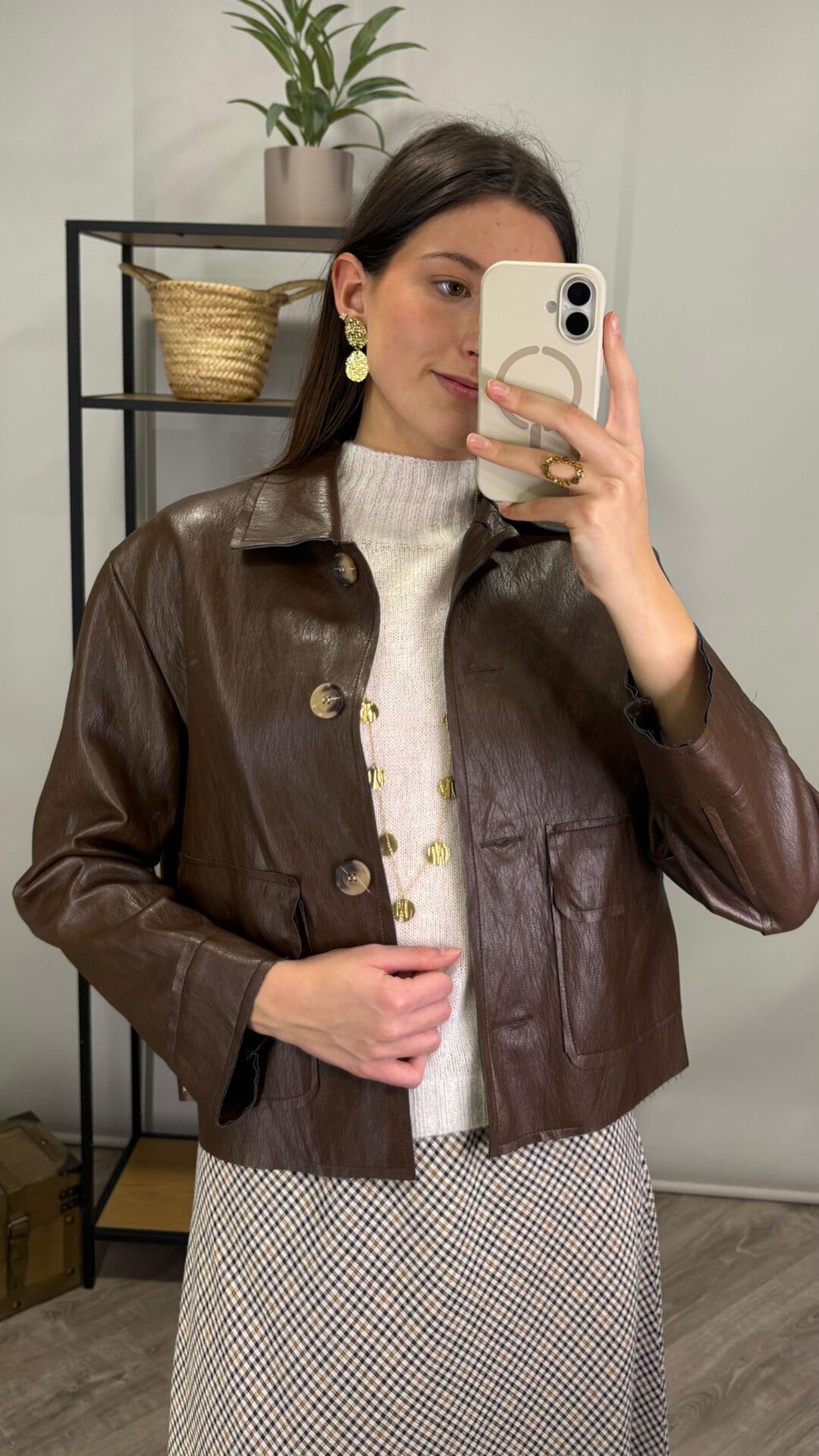 BEBDCBE7-6A04-48B7-8AB9-9F5DF0785C97